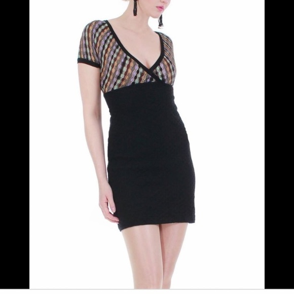 Missoni Dresses & Skirts - 𝅺MISSONI vintage multi colored lined cap sleeves dress tiny mended flaw size 6